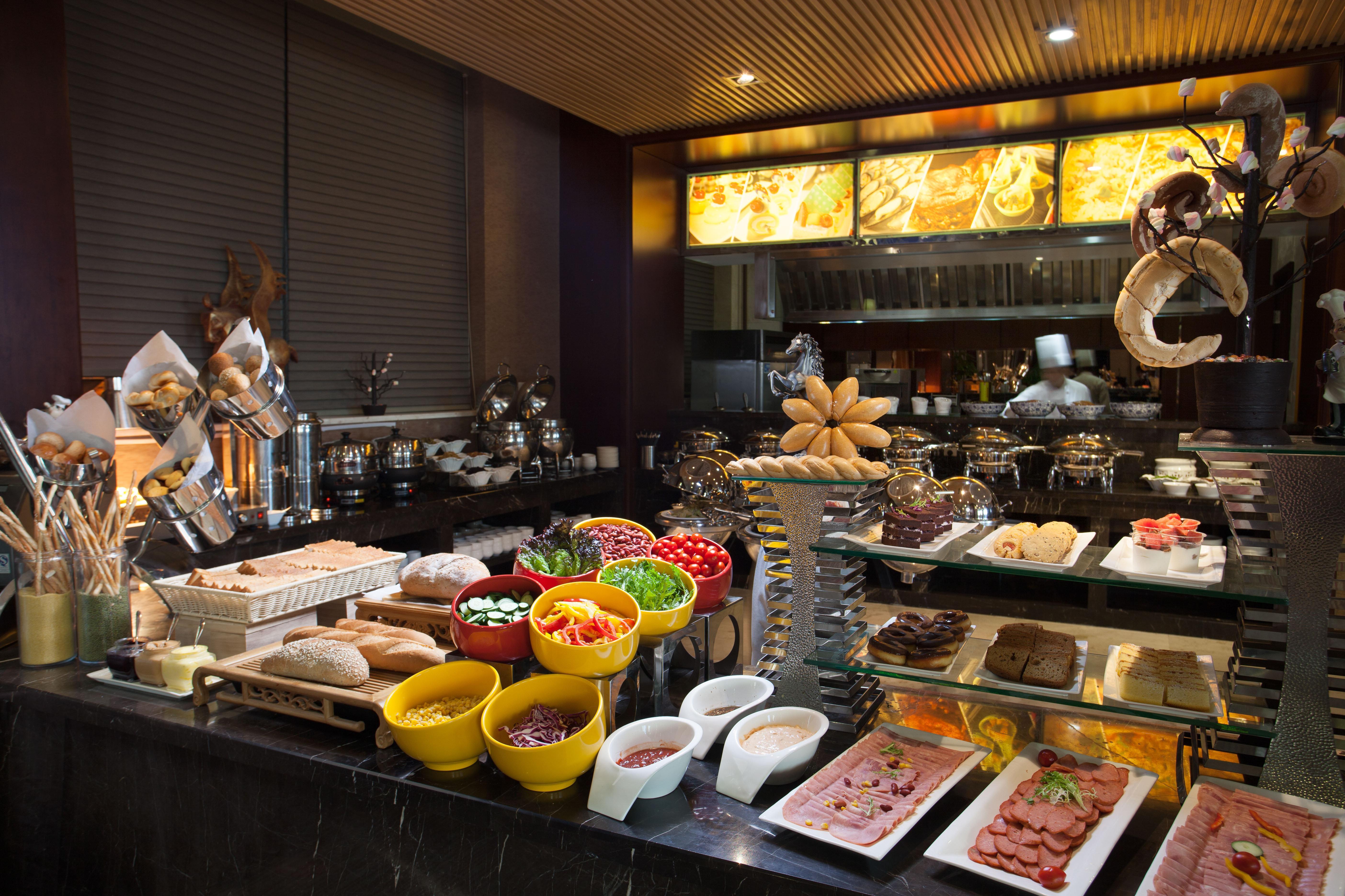 Holiday Inn & Suites Hulunbuir, An Ihg Hotel Экстерьер фото