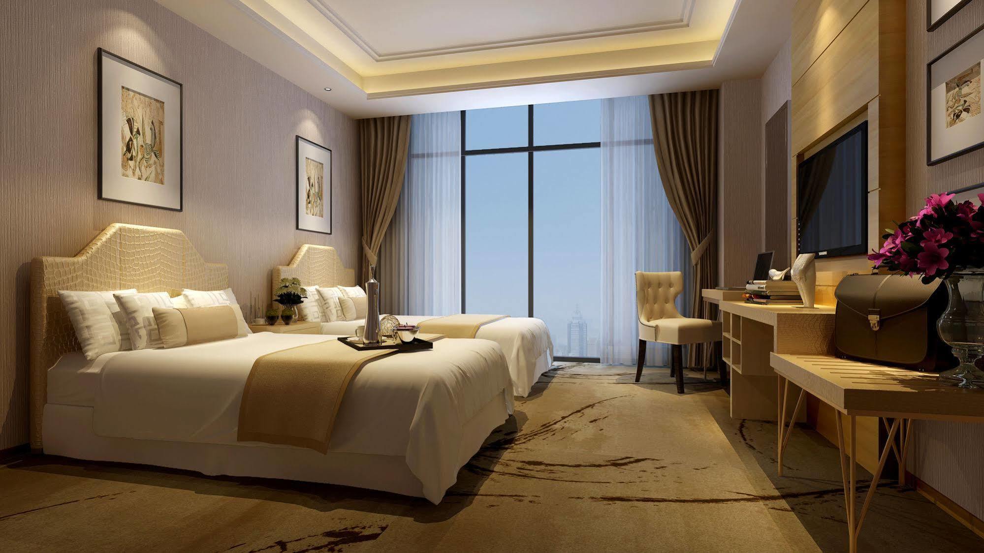 Holiday Inn & Suites Hulunbuir, An Ihg Hotel Экстерьер фото